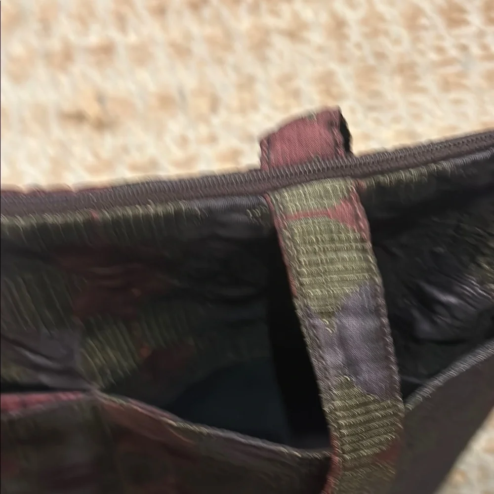 Marcua Elegant Multicolor Tote Bag - Picture 9 of 10